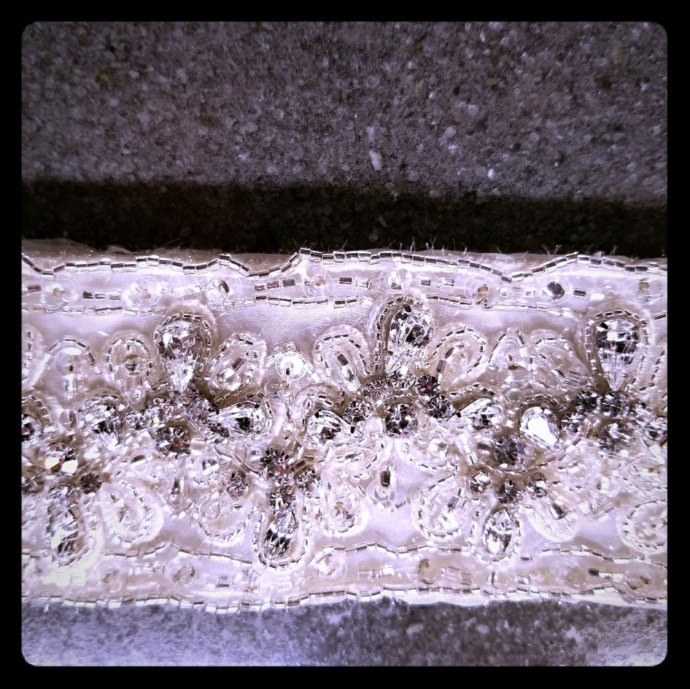 Wedding dress belt